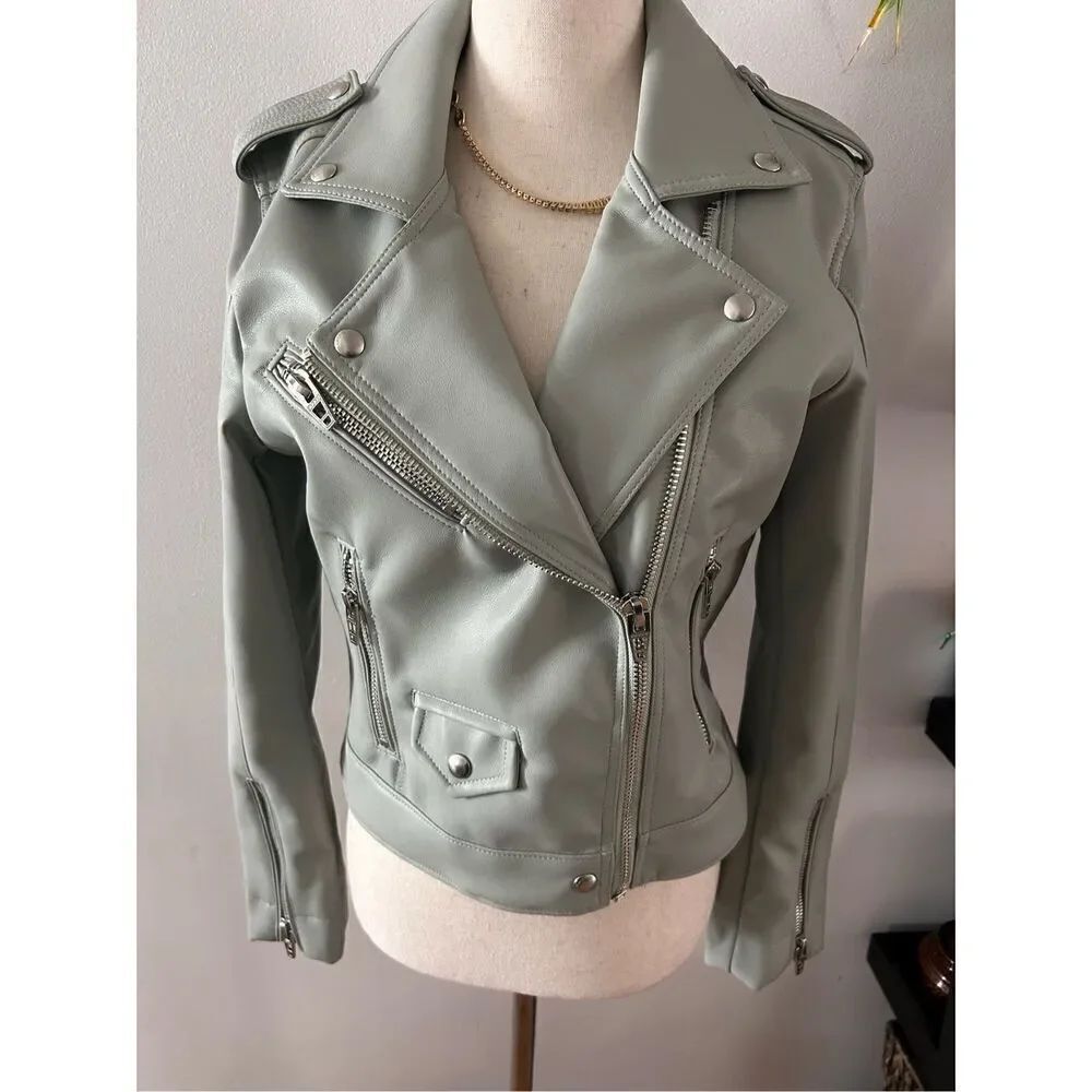 Blanknyc gray faux leather motorcycle jacket size small long sleeve